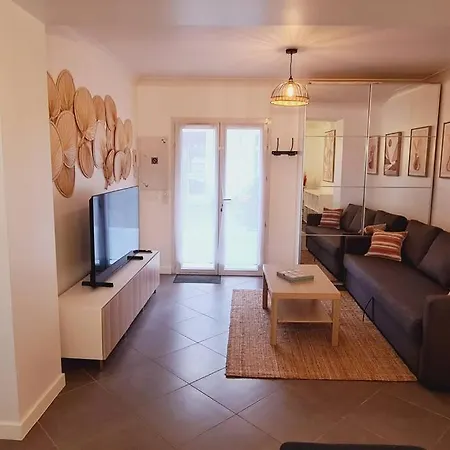 2 Pieces Centre Avec Parking Daire